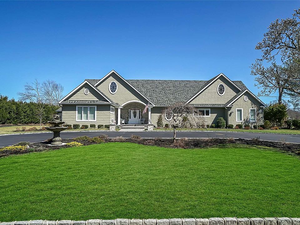 14 Biltmore Avenue, Oakdale, NY 11769 Zillow