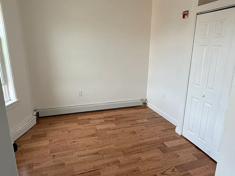 968 Broad St #3 — Photo 9