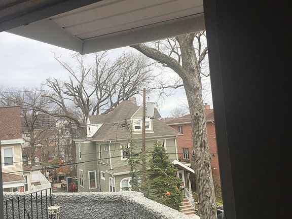 4th image of 52 Lincoln Ave APT 5