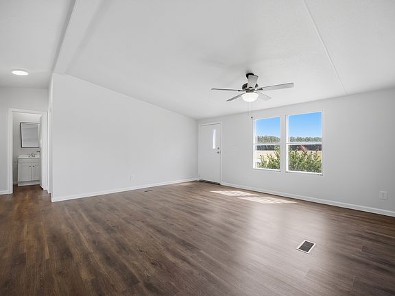 2nd image of 741 Oak Stump Rd