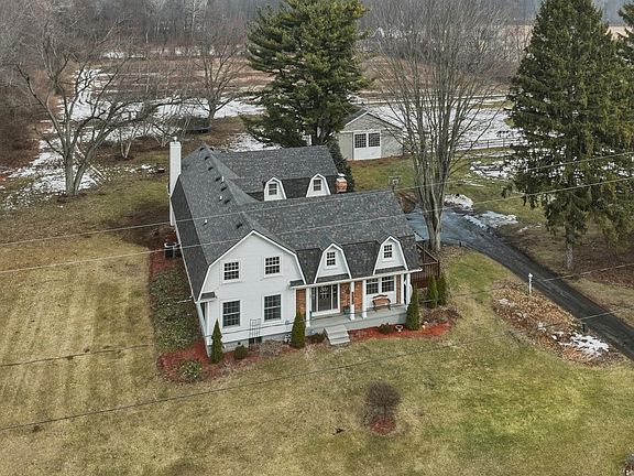 2nd image of 3640 W Erie Rd