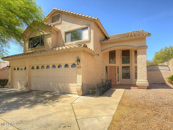 2nd image of 7859 E Whileaway Pl