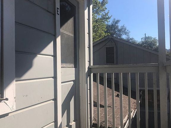 3rd image of 154 N East St #E