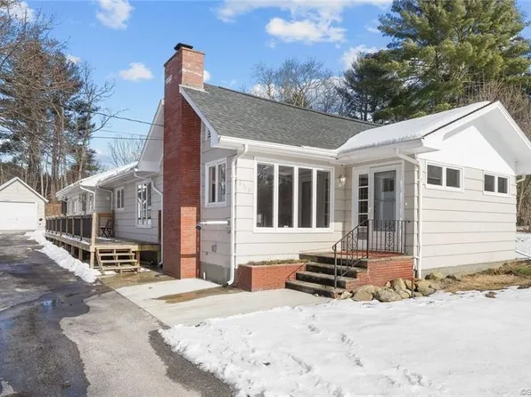 653 Quinebaug Road, Thompson, CT 06255