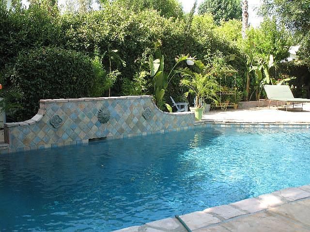 2nd image of 16134 Magnolia Blvd