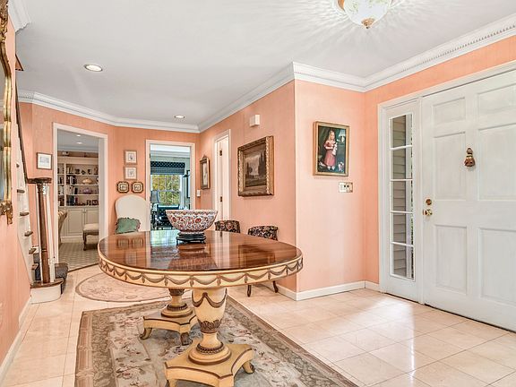 20 Thankful Bradley Road