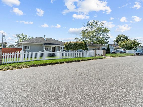 3rd image of 27 Croydon Road