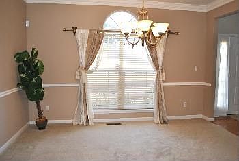 5th image of 437 Westglen Village Dr