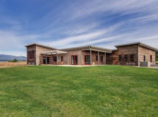 504 Stagecoach Dr, Sagle, ID 83860