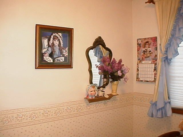 #2 Upper Bedroom