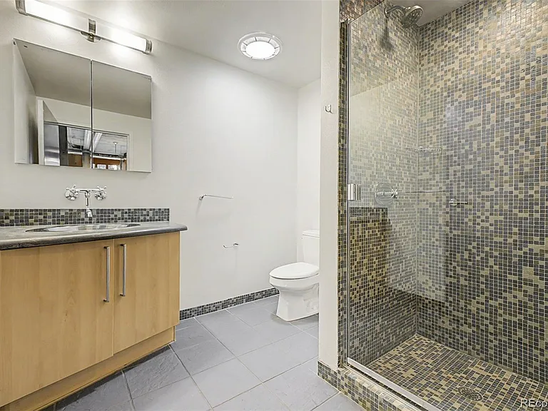 1401 Wewatta St #908 — Photo 32