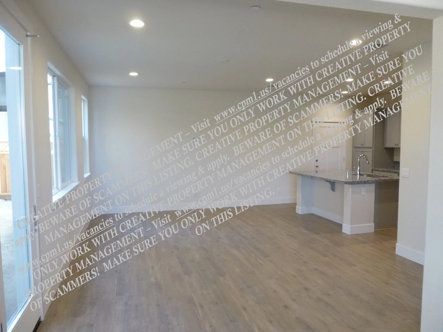 3 bed, 2.5 bath, 1702 sqft, $4,345 — Photo 3