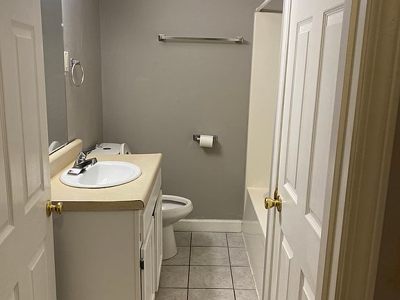 5th image of 6032 Etzel Ave #6032