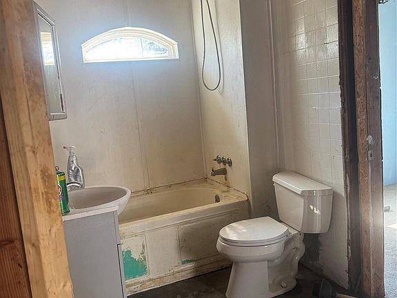 5th image of 178 Newline Rd