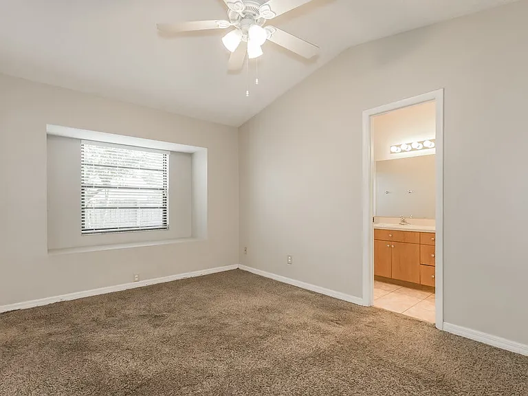 1440 Tiverton Dr — Photo 11