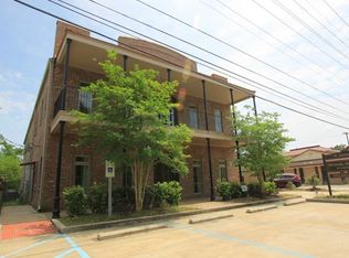 410 N Jefferson Ave, Covington, LA 70433