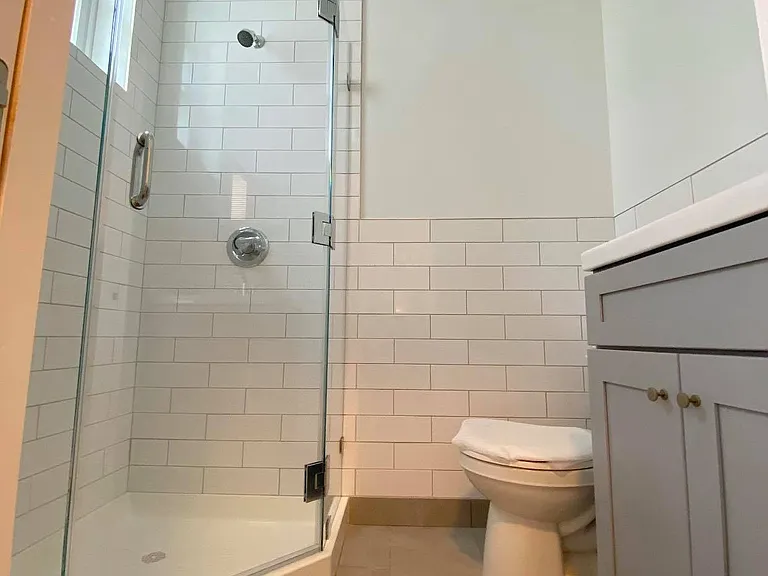 21 Diamond St #2L — Photo 8