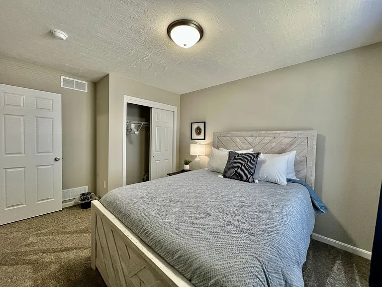 430 Ridgelawn Ave — Photo 16
