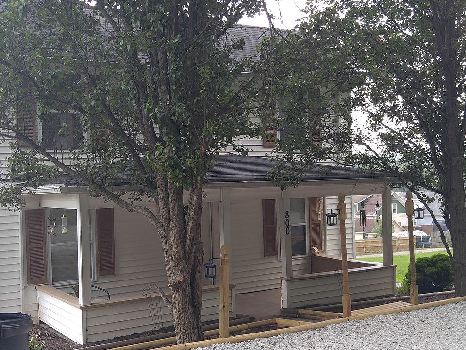 1st image of 800 4th Ave
