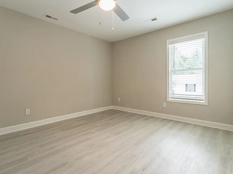 424 Bashford Rd #101 — Photo 11