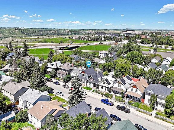 3rd image of 309 7th Ave S