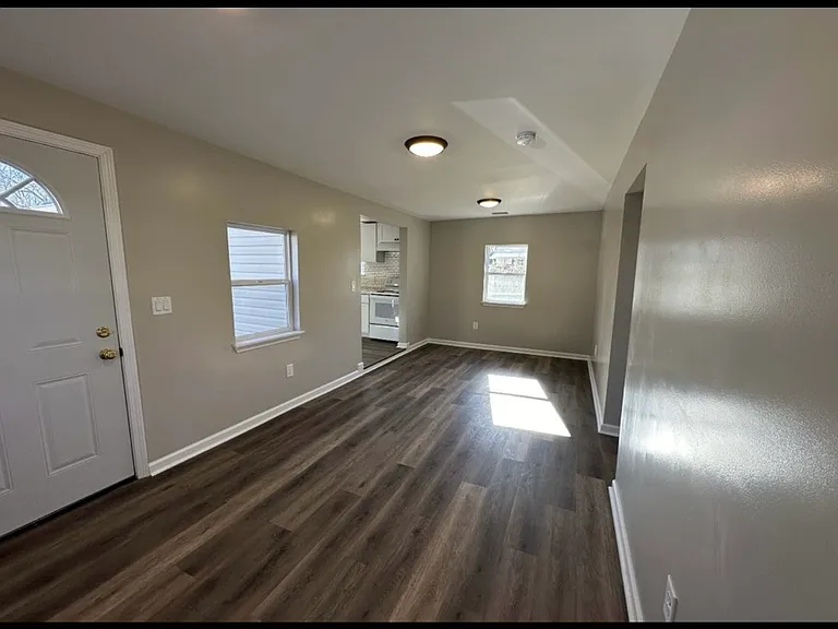 1141 S Virginia Ave #1/2 — Photo 5