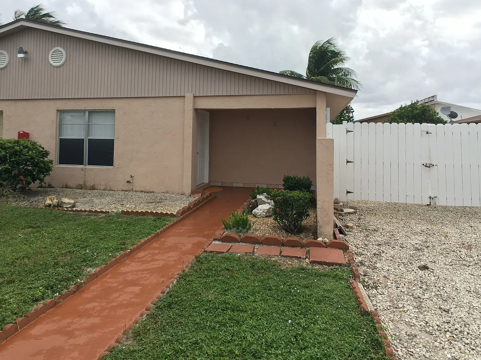 5852 Albert Road - 1 — Photo 1