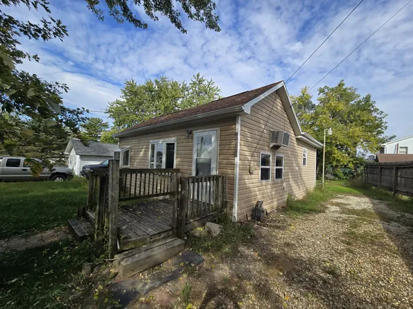 3215 Franklin St, Waterloo, IA 50707