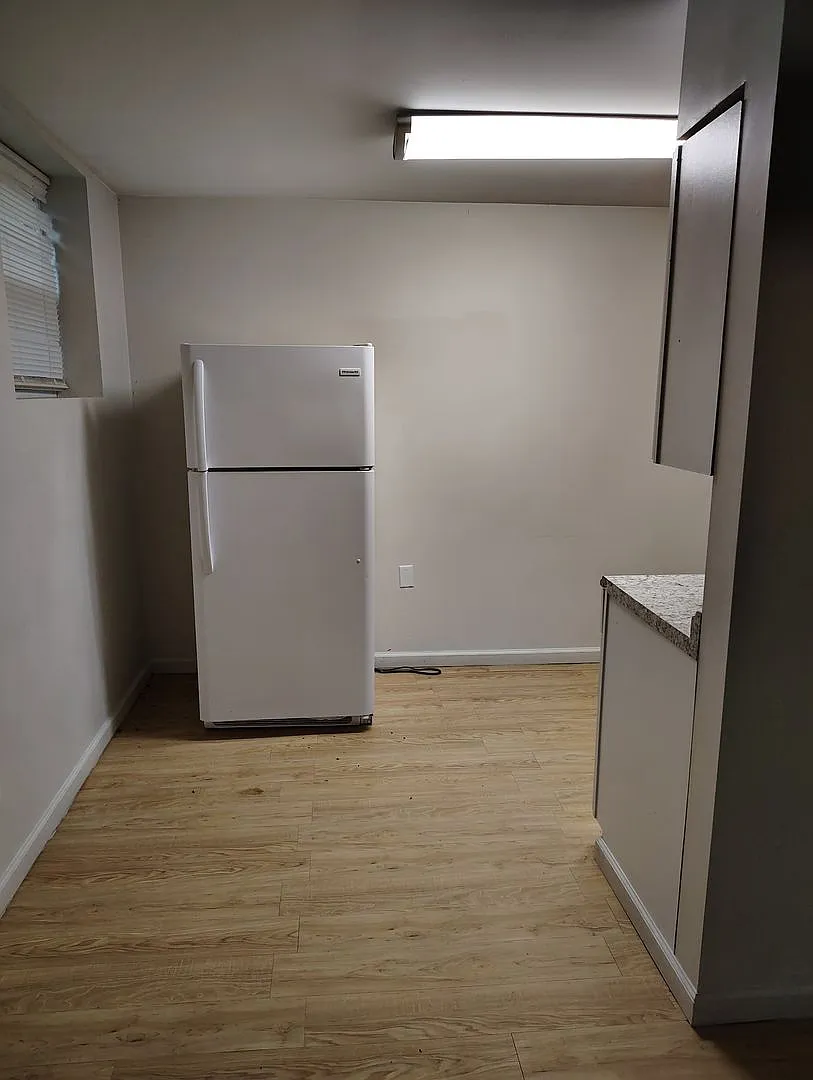 115 Scott Avenue — Photo 3