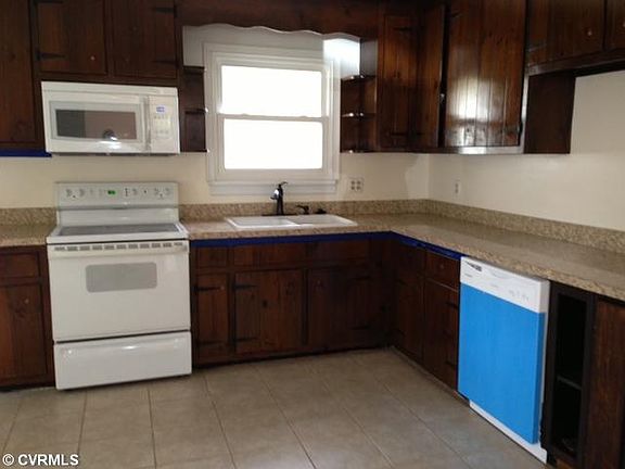 2nd image of 4612 Hillbrook Ave