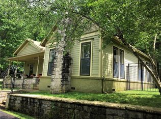 20 Armstrong St, Eureka Springs, AR 72632