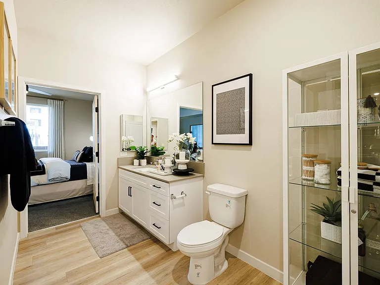 SYNC APARTMENT HOMES — Photo 51