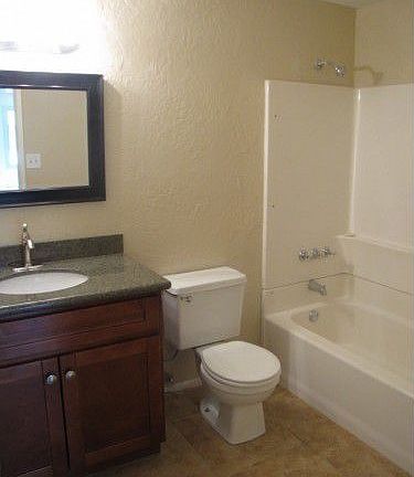 5th image of 1542 W Andorra Dr