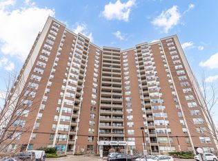 5 Vicora Linkway #1602, Toronto, ON M3C 1A6