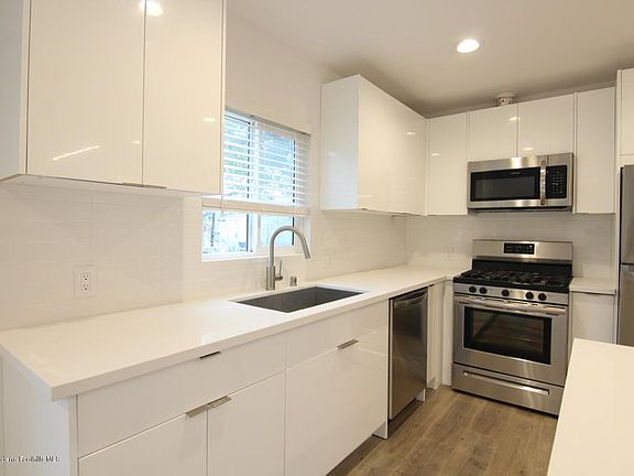 2nd image of 630 N Orange Dr #626