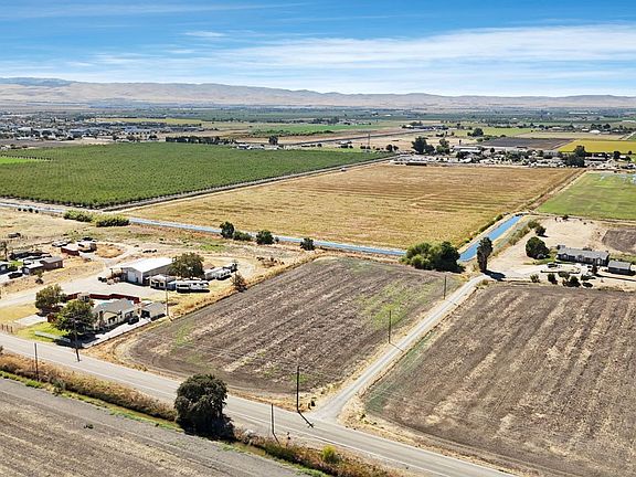 2nd image of 20565 S Corral Hollow Rd