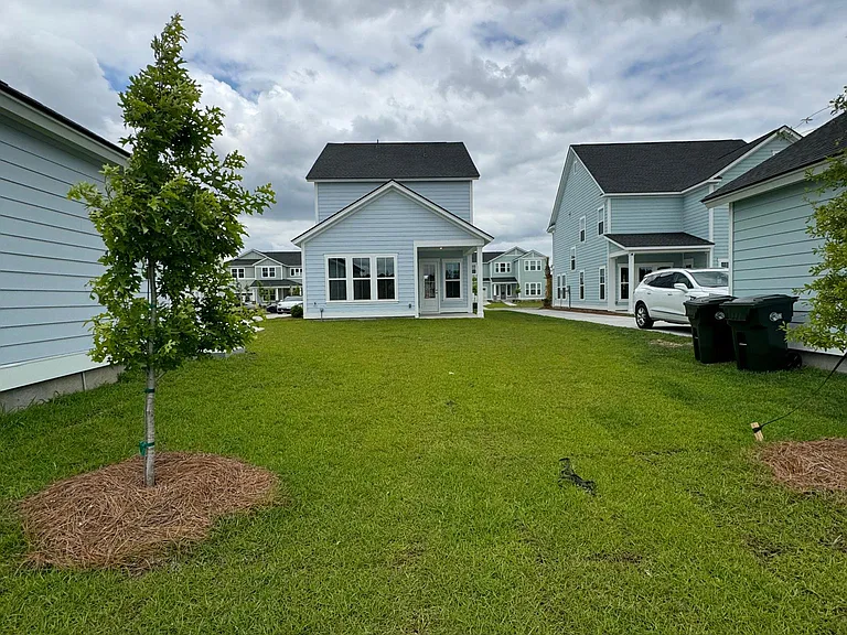 184 Ashworth Dr — Photo 6