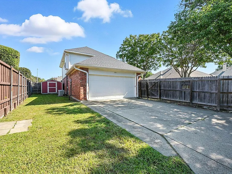 1100 Timberline Ln — Photo 23