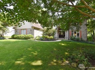 420 Fox Trail Dr, Batavia, IL 60510