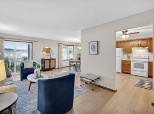 1220 49th St UNIT 5, West Des Moines, IA 50266