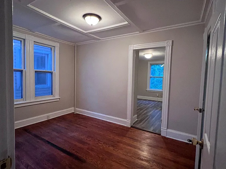 201 New St — Photo 10