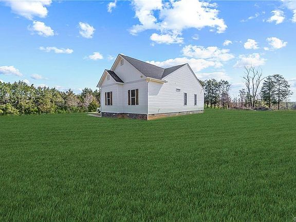 2nd image of 16161 Pug Swamp Ln