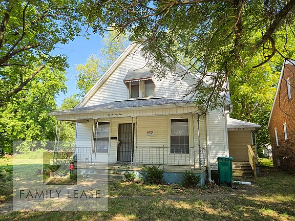 2nd image of 1074 E Wood St