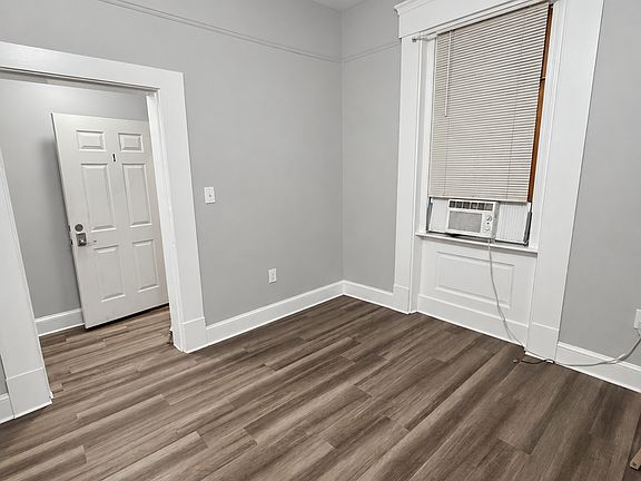 5th image of 313 W 6th St APT 1