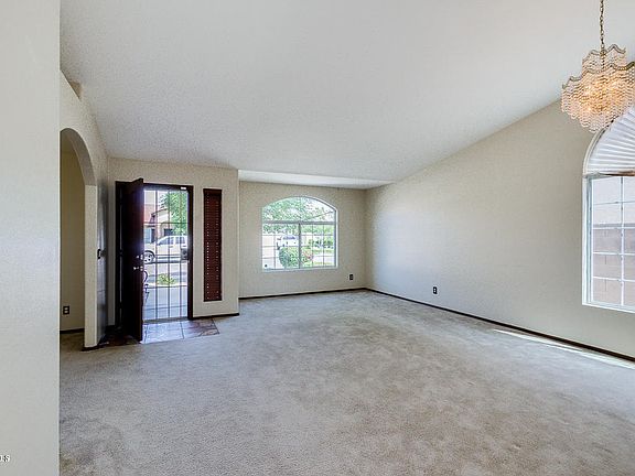 4th image of 2911 W Sunland Ave