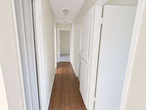 5th image of 9342 Henley Way
