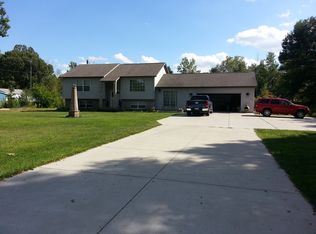 10144 E Stanley Rd, Davison, MI 48423