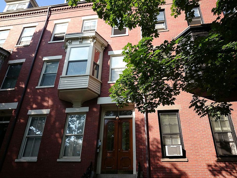 2nd image of 200 W Springfield St APT 2