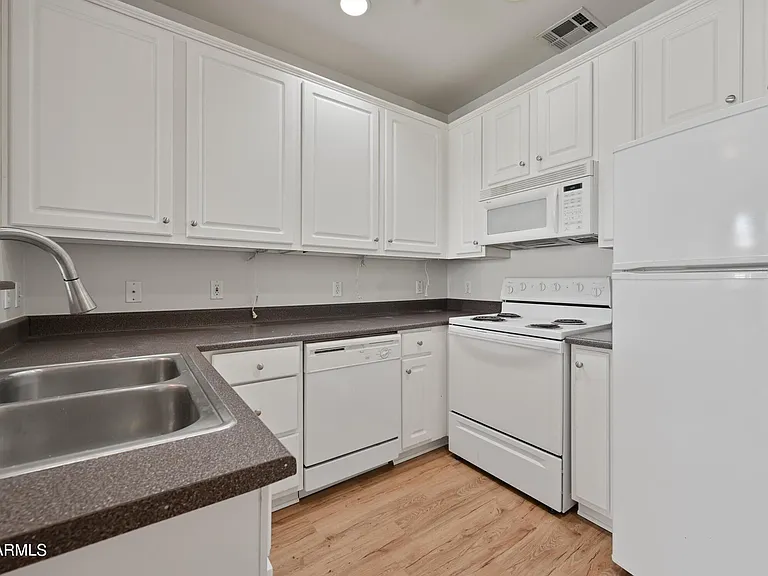 4455 E Paradise Village Pkwy S #1122 — Photo 6