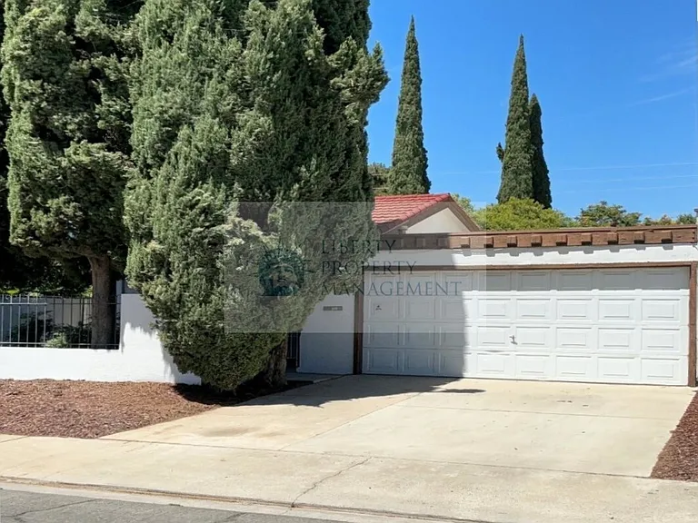 2617 El Charro Dr — Photo 1